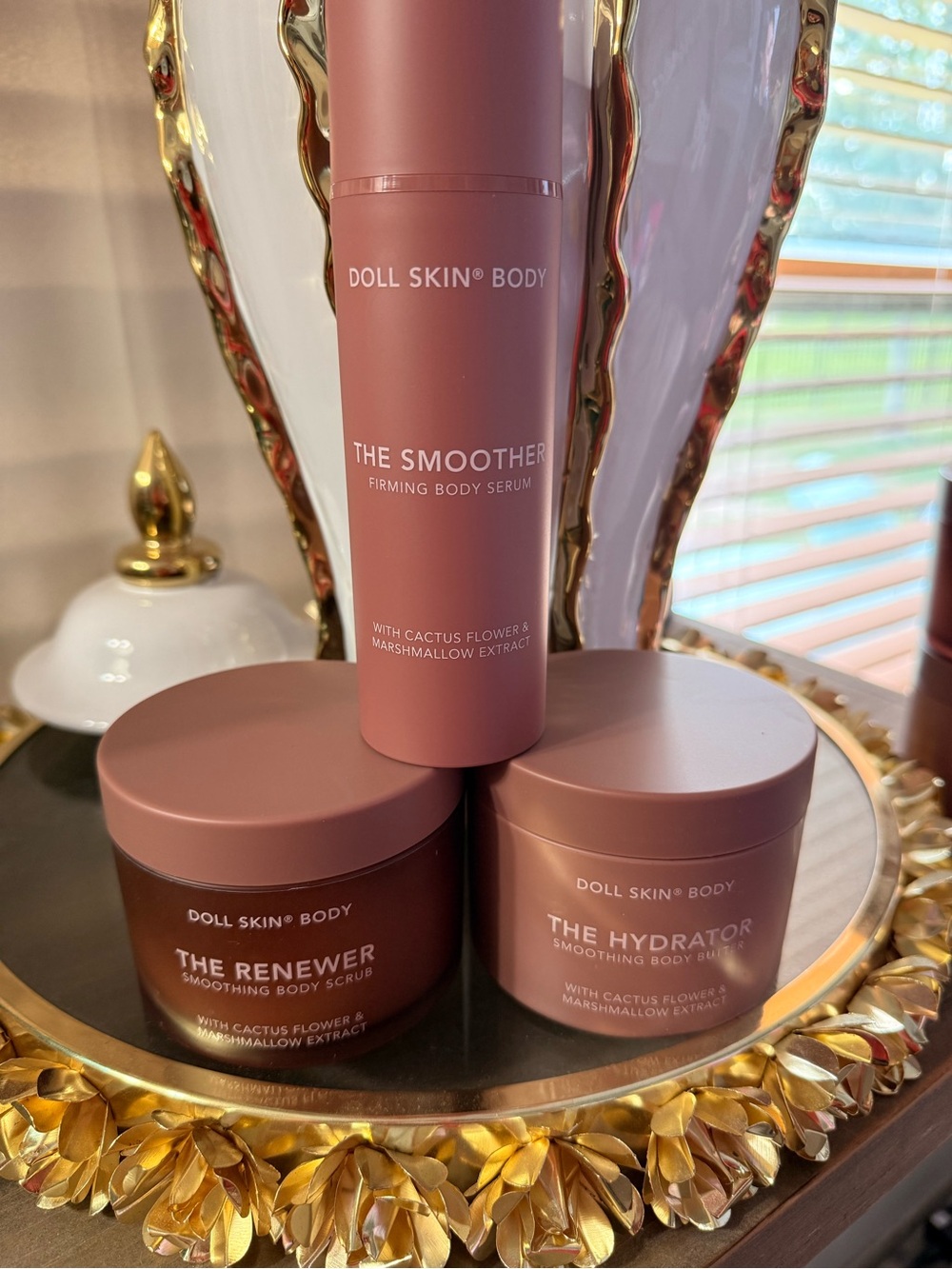 DOLLSKIN BODY Body care trio - the smoother, the renewer, the hydrator by DOLL10 - Picture 2 of 11